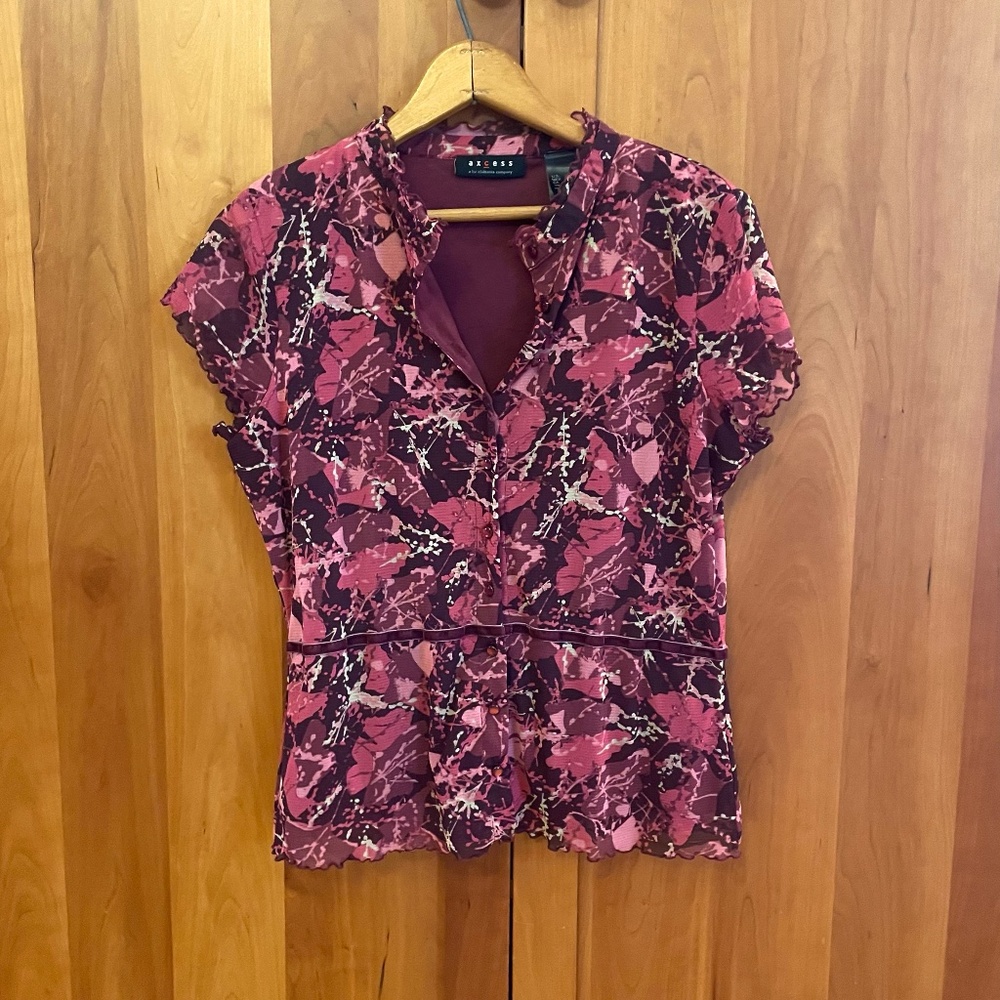 Large Purple/Pink Liz Claiborne top.